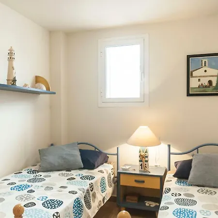 Apartamento Lets Holidays In The Old Town Tossa 2 *