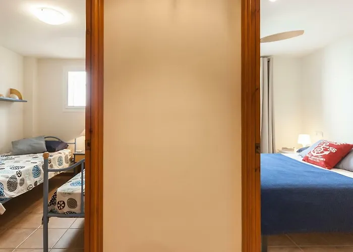 Apartment Lets Holidays In The Old Town Tossa 2 *